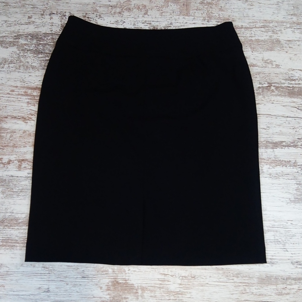 Solid Black Skirt - image 8